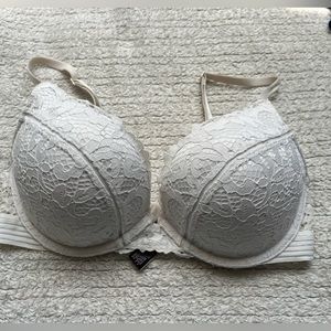 White lace Victoria's Secret bra